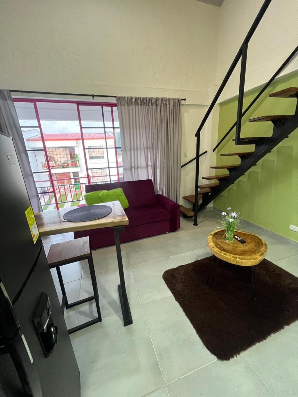 Astromelias Apartment