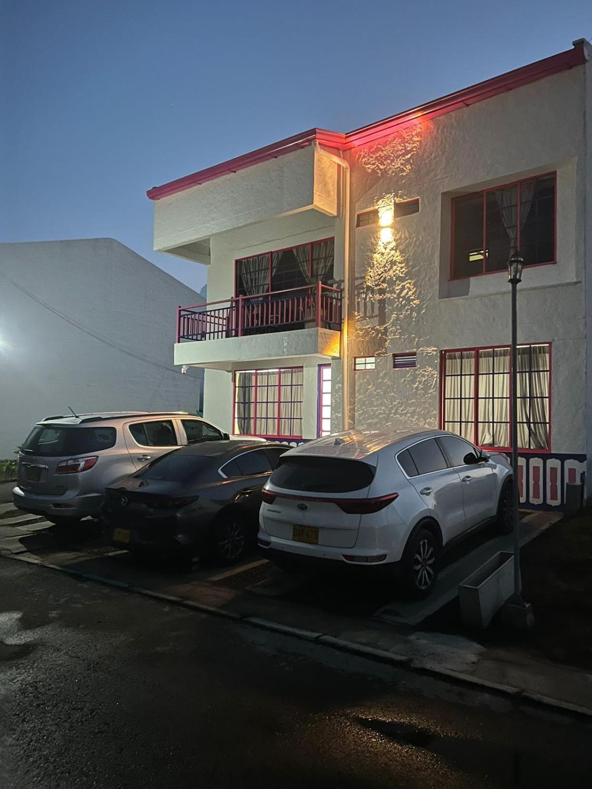 Astromelias Apartment *