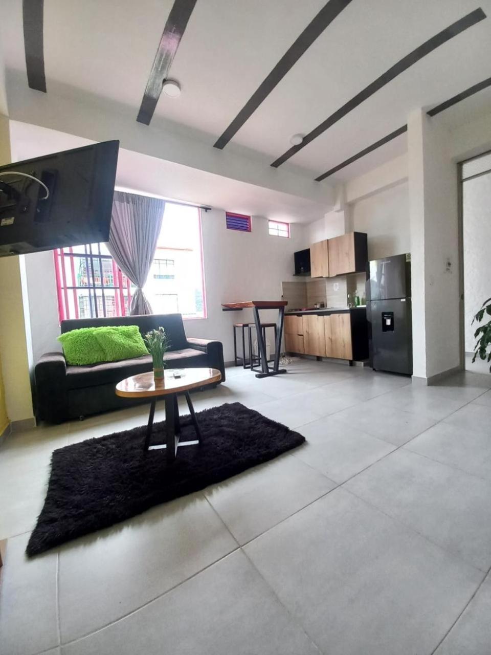 Astromelias Apartment *